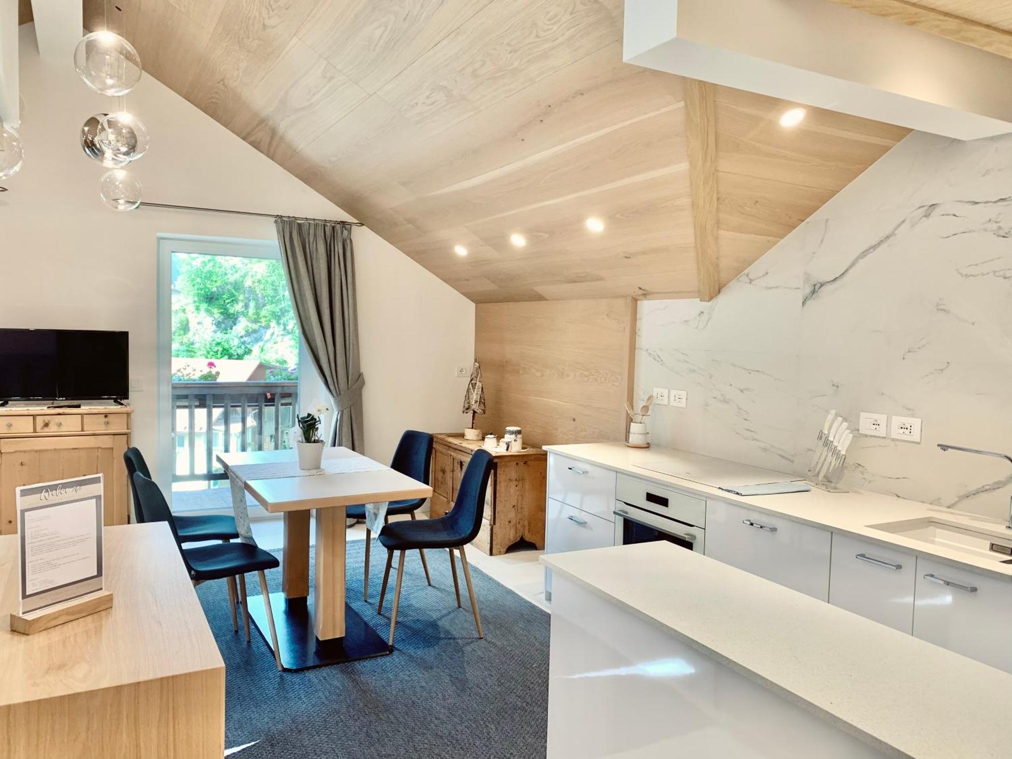 Eurochalet Кампителло-ди-Фасса Номер фото